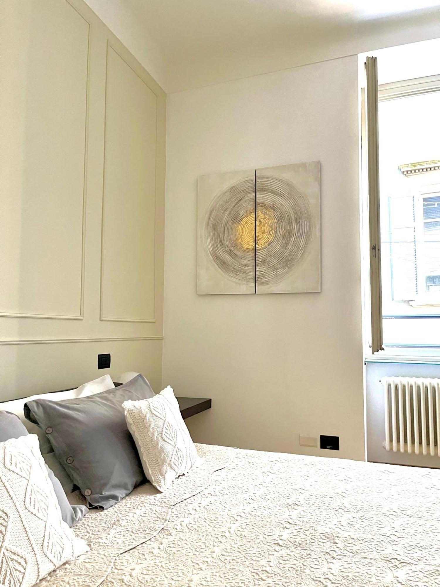 Appartement Charming - Downtown In The Pedestrian Area With 2 Double Bedrooms And 2 Complete Bathrooms A Spacious Living And Full Equipped Kitchen Côme